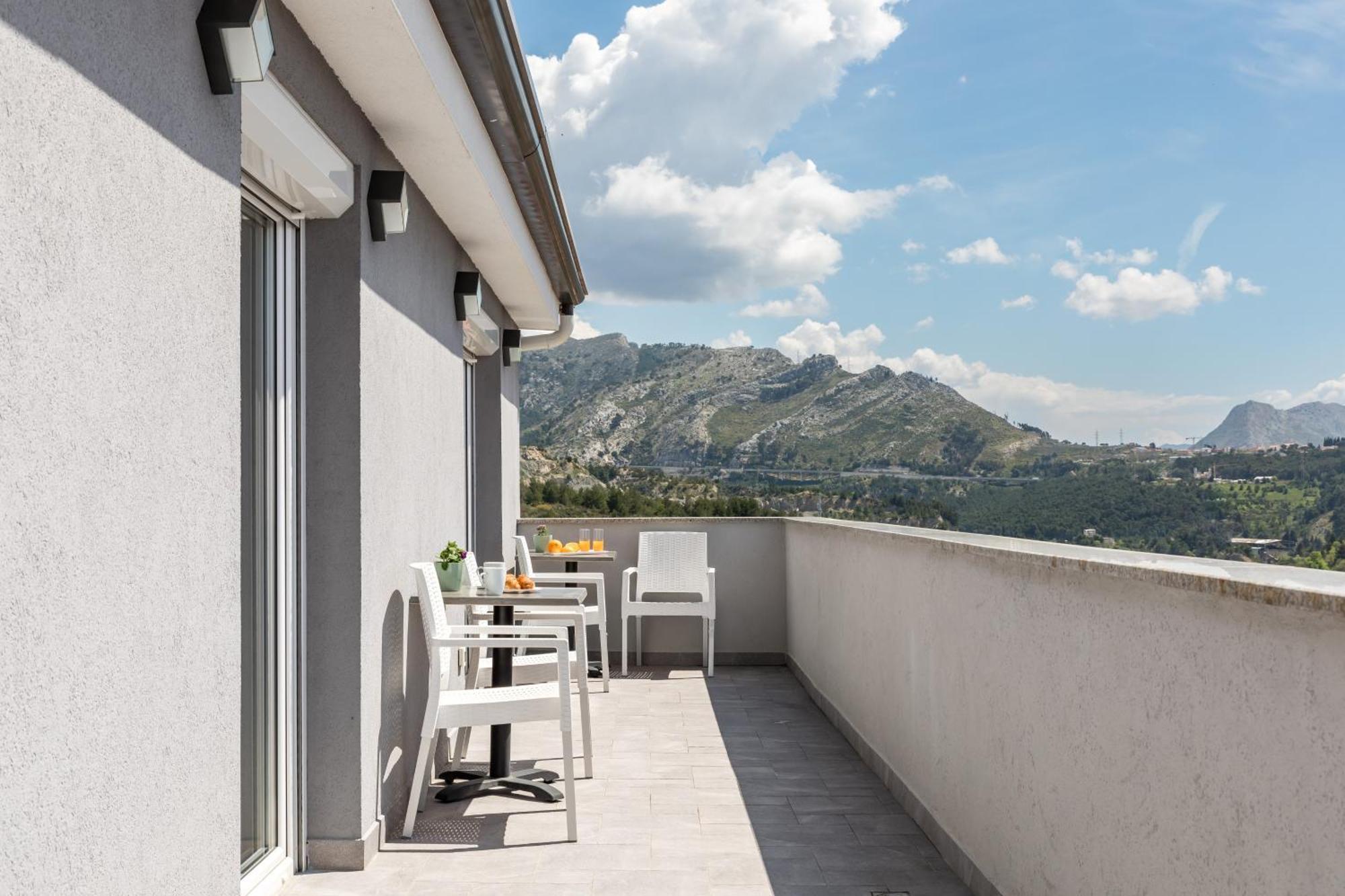 Apartments Villa Salona Sky ห้อง รูปภาพ