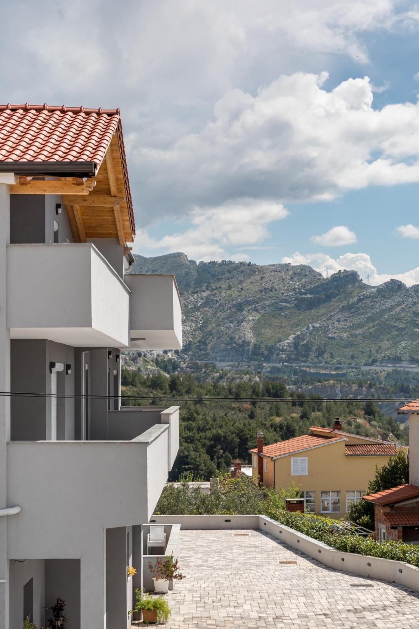 Apartments Villa Salona Sky ห้อง รูปภาพ